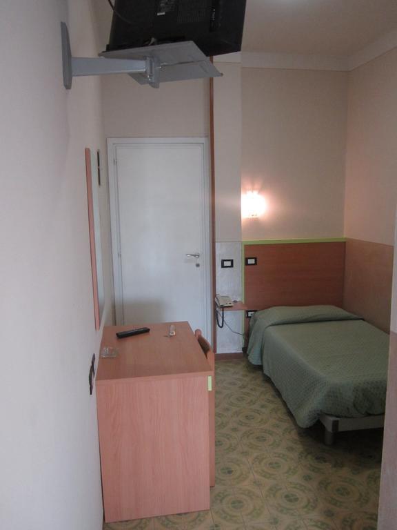 Hotel Marchina Бреша Екстериор снимка