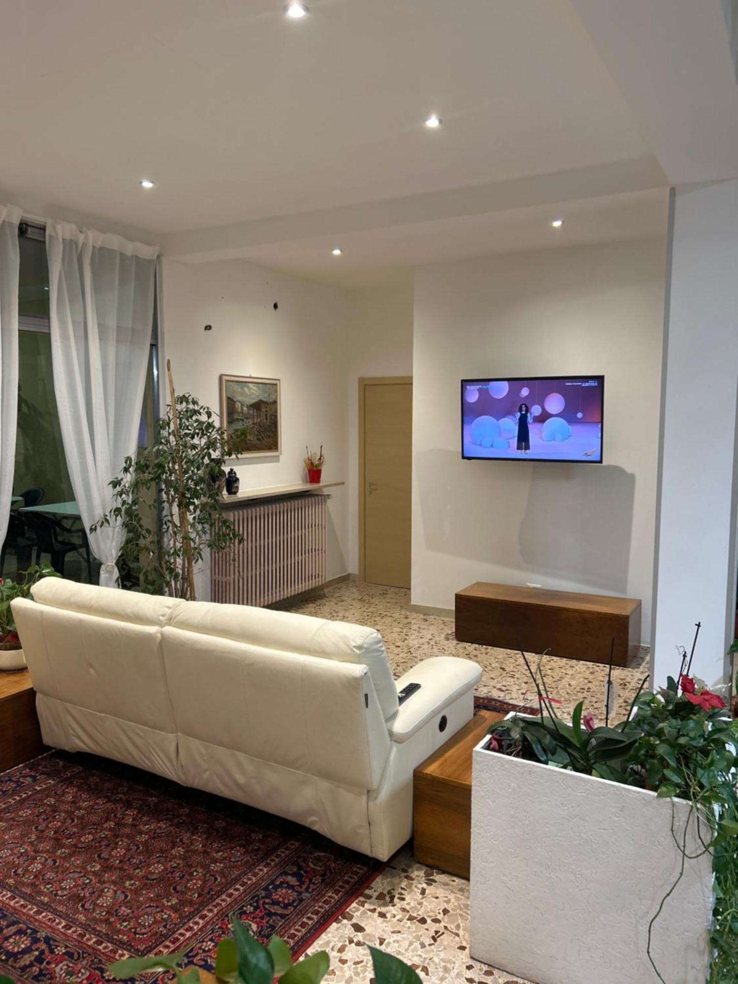 Hotel Marchina Бреша Екстериор снимка