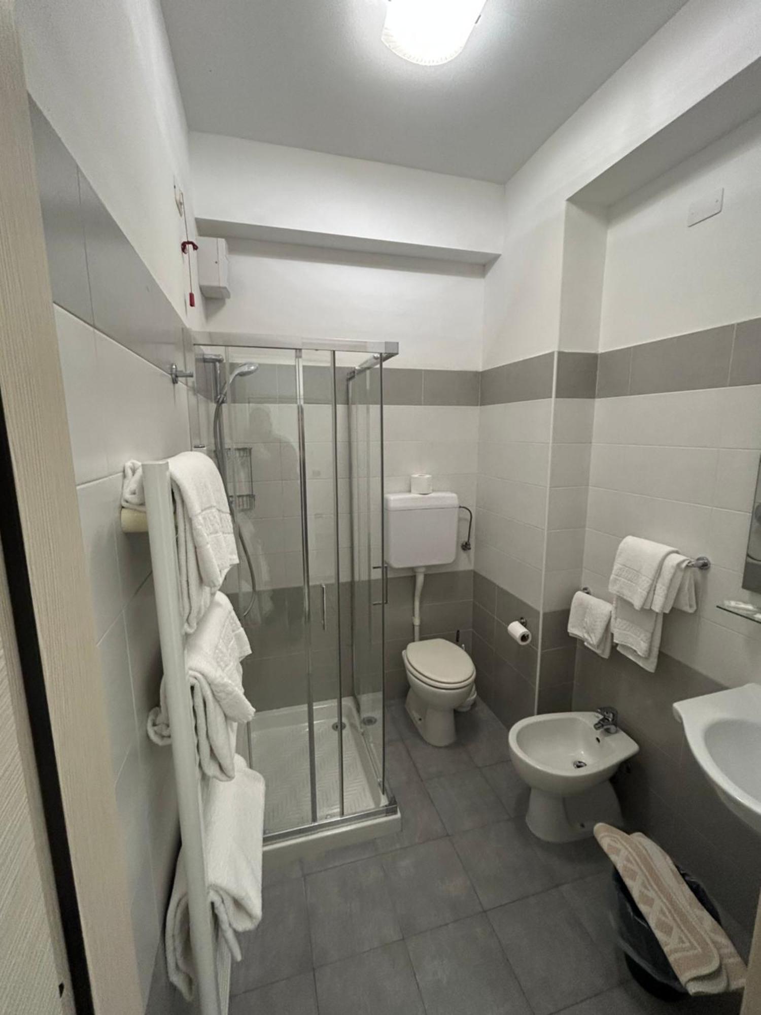 Hotel Marchina Бреша Екстериор снимка