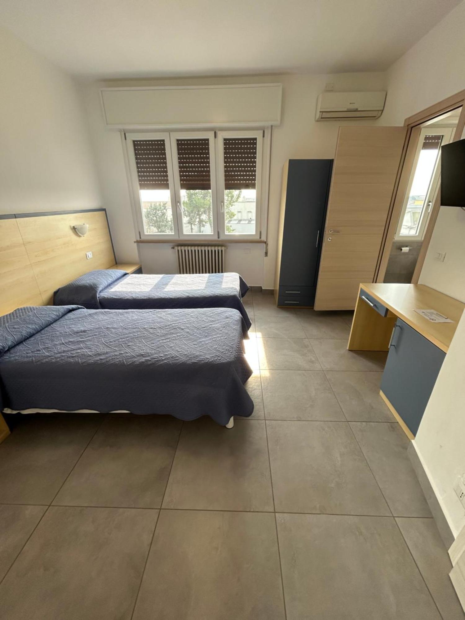 Hotel Marchina Бреша Екстериор снимка