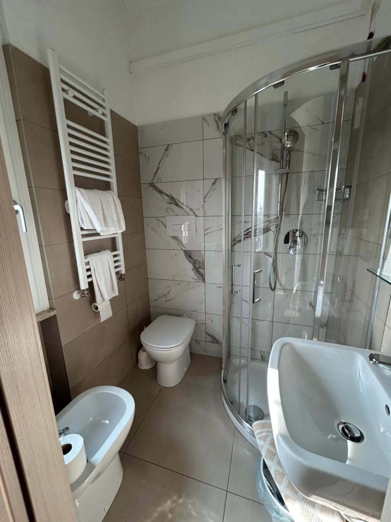 Hotel Marchina Бреша Екстериор снимка