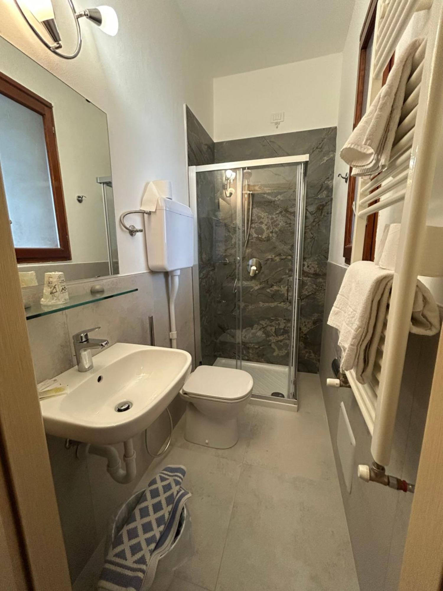 Hotel Marchina Бреша Екстериор снимка