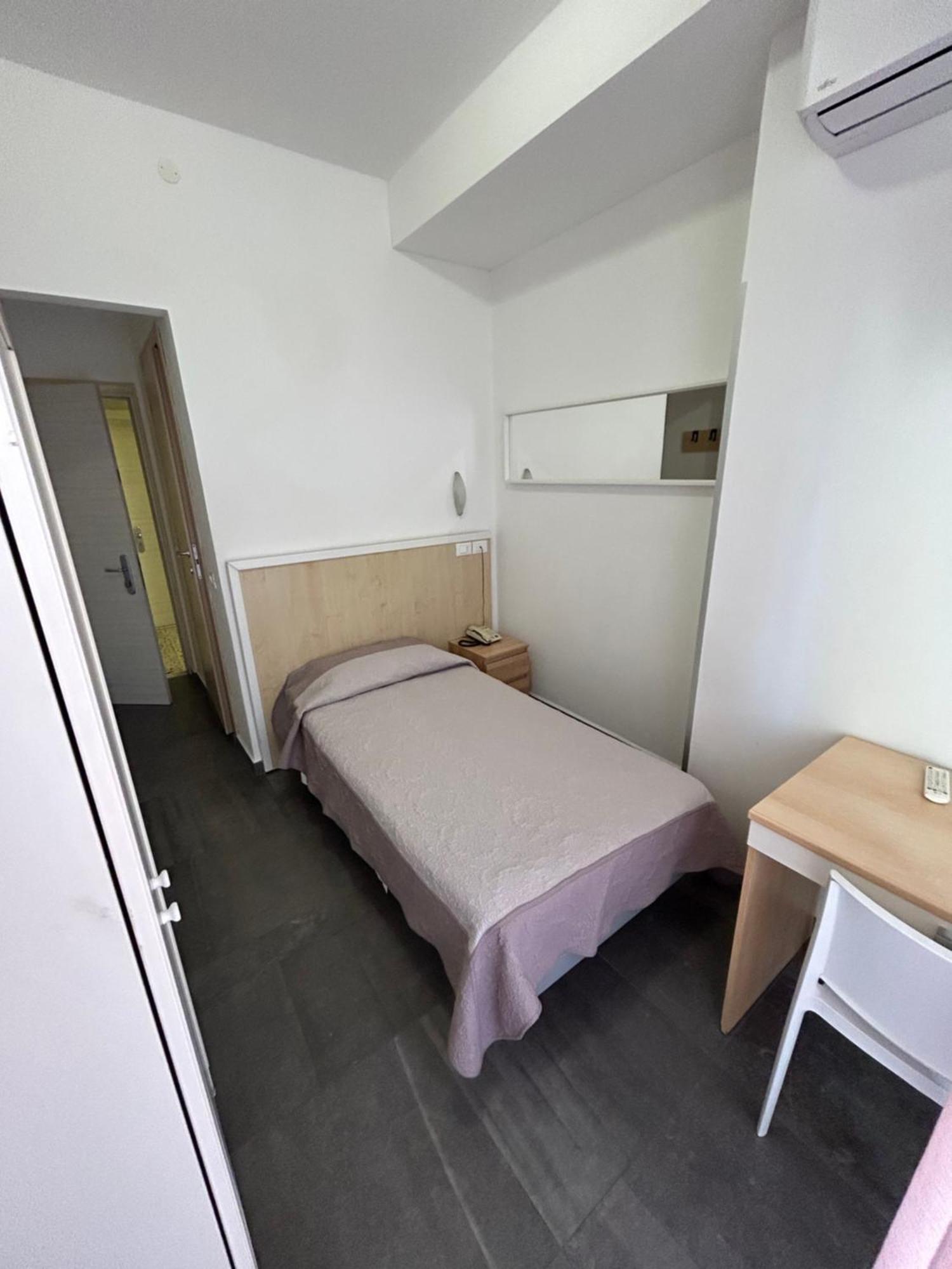 Hotel Marchina Бреша Екстериор снимка