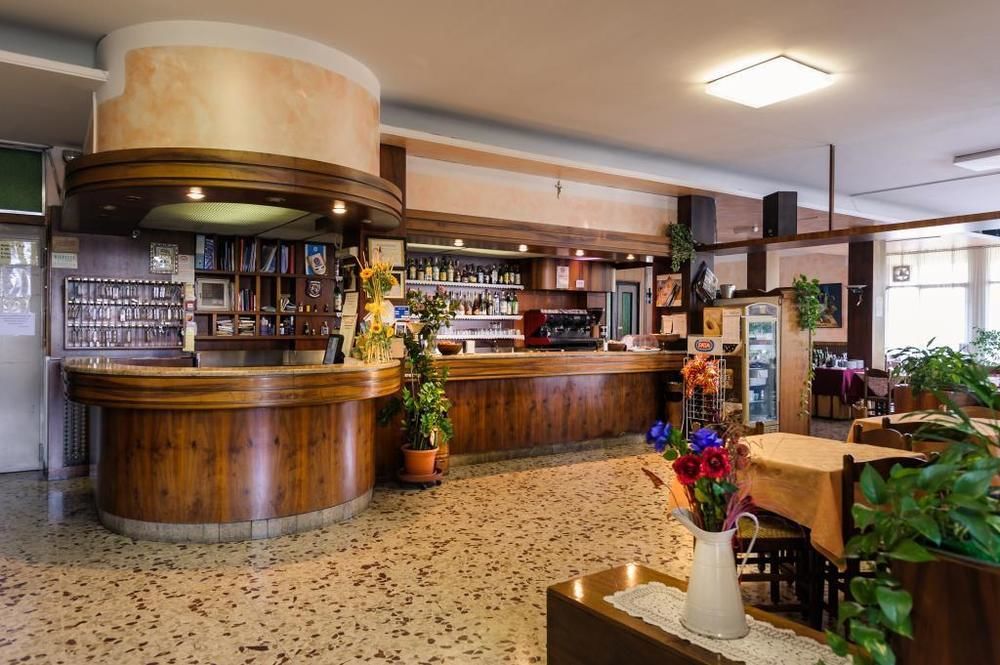 Hotel Marchina Бреша Екстериор снимка